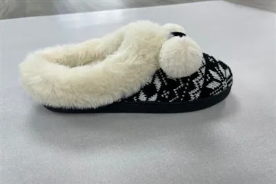 Hausschuhe aus dickem Plüsch